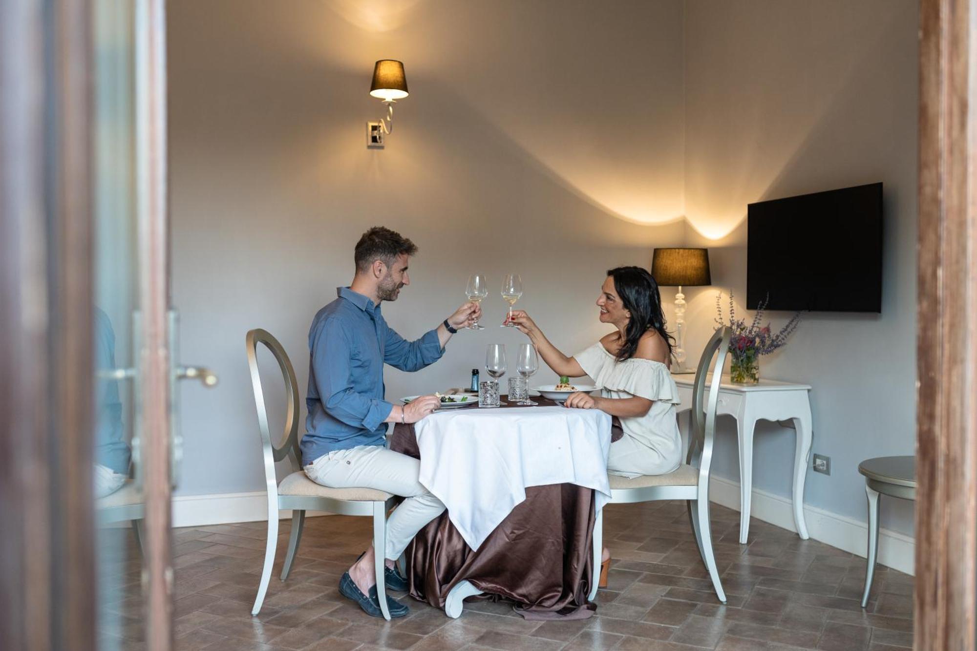 Alla Corte Delle Terme Resort&Ristorante Viterbo Esterno foto